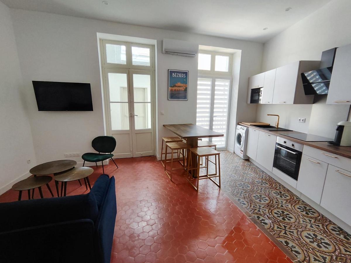 Bright And Modern 3-Bedroom Apartment, 90M2 With Air Condition, In Безие Екстериор снимка